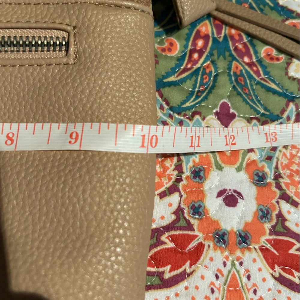 Moda Luxe Women's Elegant Tan Crossbody Bag - Picture 7 of 8